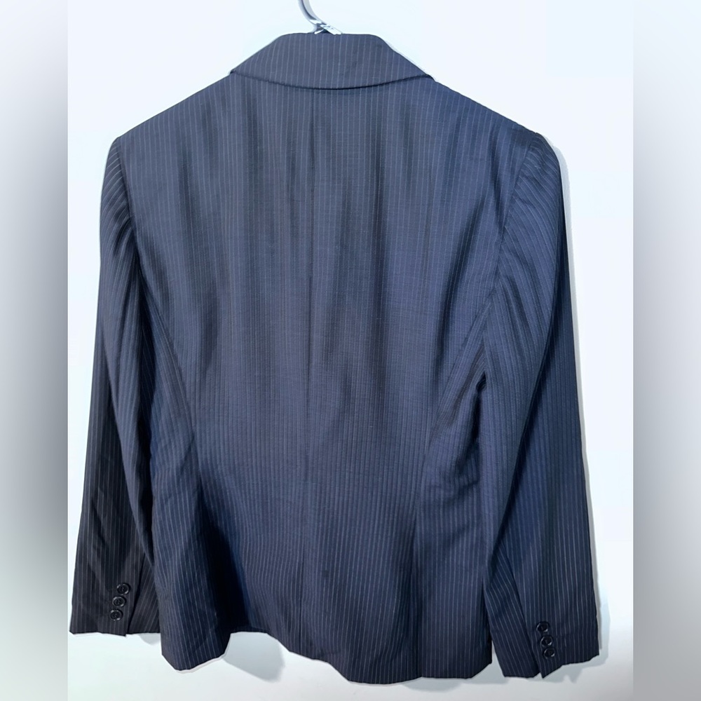 Brooks Brothers Blazer Size 2 Navy Blue with Small white Stripes - Picture 2 of 5